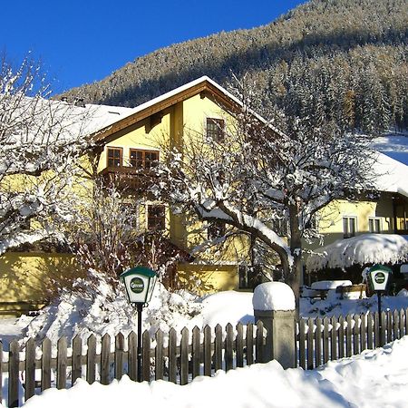 Hotel Post Großkirchheim Buitenkant foto