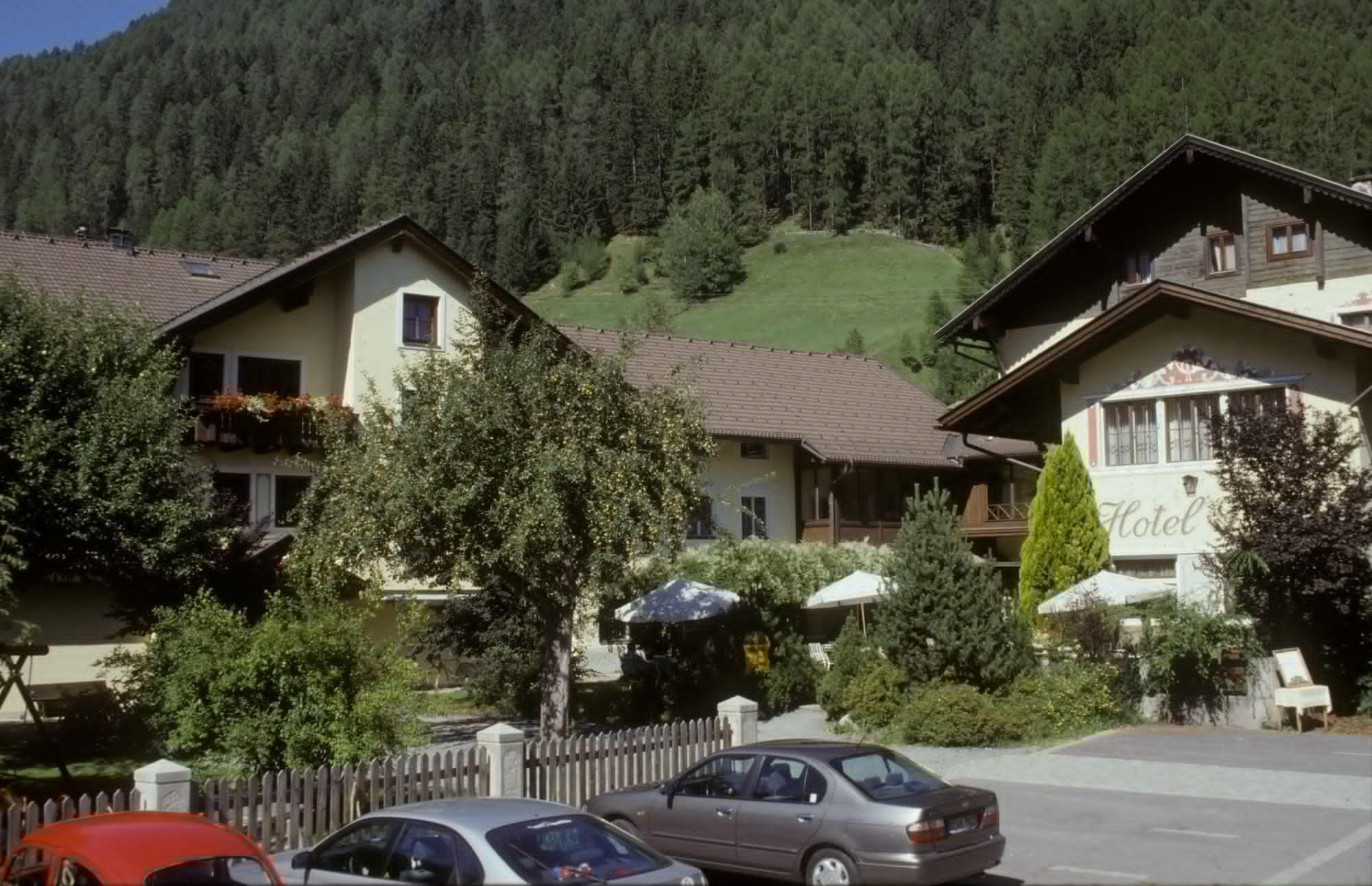 Hotel Post Großkirchheim Buitenkant foto