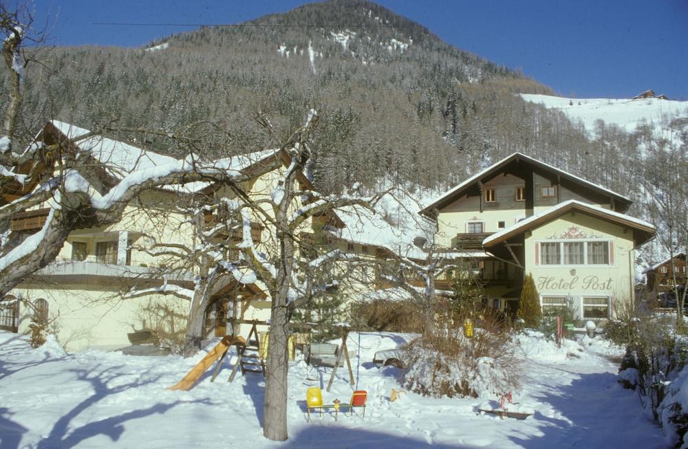 Hotel Post Großkirchheim Buitenkant foto