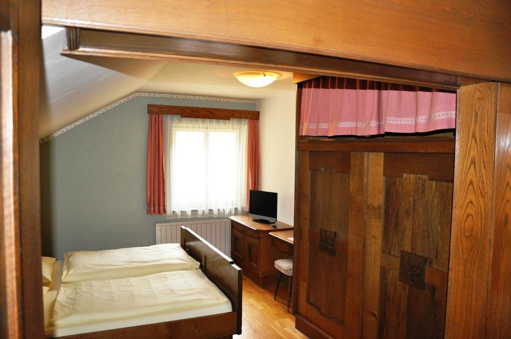 Hotel Post Großkirchheim Buitenkant foto