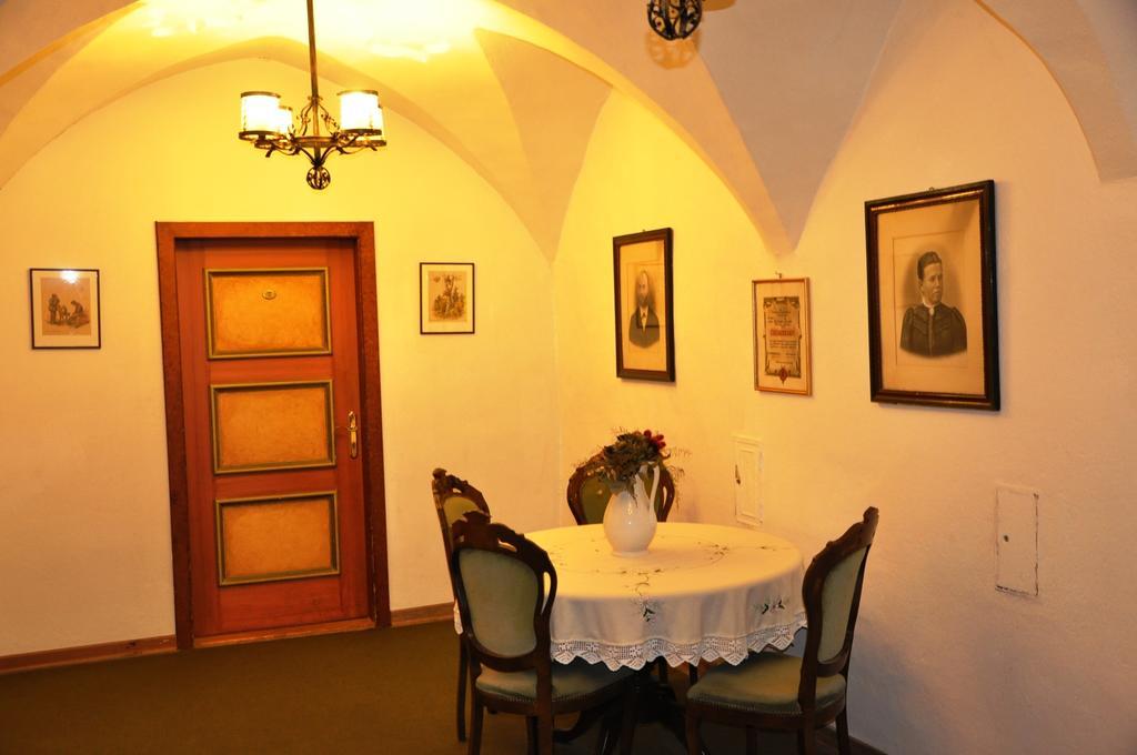 Hotel Post Großkirchheim Kamer foto