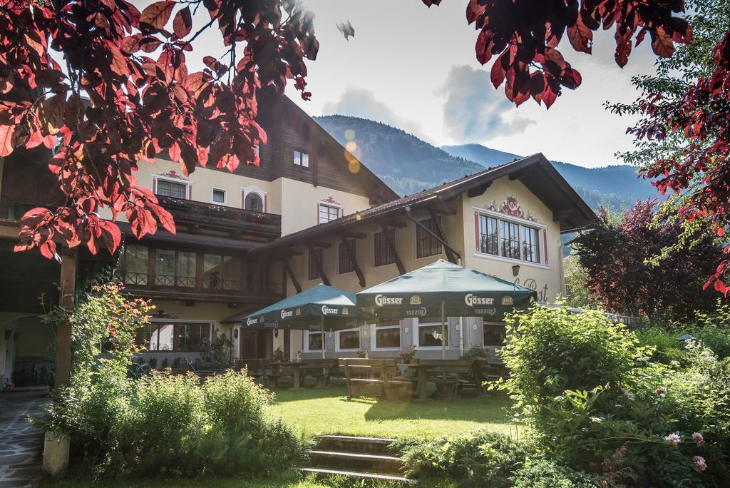Hotel Post Großkirchheim Buitenkant foto